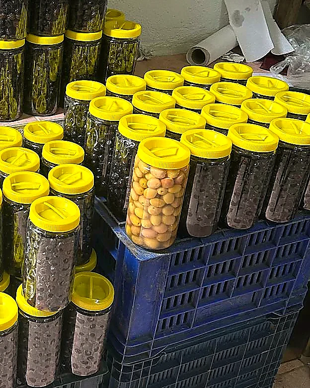 HasYılmaz Zeytincilik yeşil zeytin kavanozunun gerçek ambalaj görüntüsü
